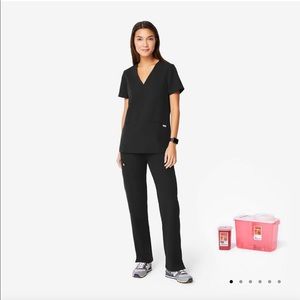 Figs cargo scrub pants black small
